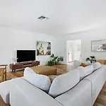 Spacious Beach Apt In Las Olas Blvd
