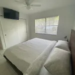 Cozy Downtown Apartments On Water