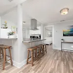 The Flats At Riverside Park 2