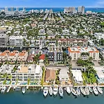 Front Unit A Charming 2 Bedroom Las Olas Apt