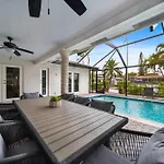 The Boat House - River Harmony Home
