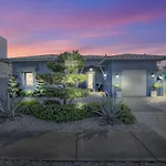 3Br Waterfront Villa With Heated Pool And Spa
