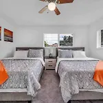 Sweet Escape 5 Br/2Ba Min From Airport And Beach