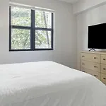 Landing Modern Apartment With Amazing Amenities