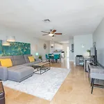 2 Bed - Steps From Wilton Drive I Fire Pit I Bbq