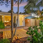 2 Bed - Steps From Wilton Drive I Fire Pit I Bbq