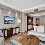 Luxury Beachfront Studio!