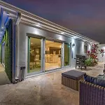 Modern Coastal Style Beach Proximity Heated Pool Tranquility Ocean Mist Key Resldences