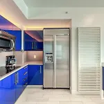 W Ftl 1409 Beachfront Resort 2 Bedroom & 2 Bathroom Condo