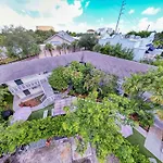Riverbend Apartments By Lowkl