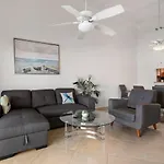 Lakeside Retreat 3Br, 2Bth Near Hard Rock Casino