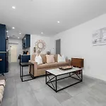 The Downtown Retreat 1