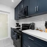 The Downtown Retreat 1