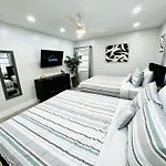 Progresso Apartments & Homes By Lowkl