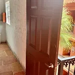 Fort Lauderdale Elegant Room Rental With Private Bath And Entrance