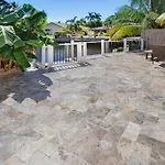 Paradise Bay 3 Bedroom Waterfront Waterman\'S Retreat S Fort Lauderdale