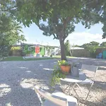 Cozy House, Sleeps 4, Close To Beach, Airport