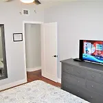 By Las Olas Bl, Pool, Parking, Remodeled & Central