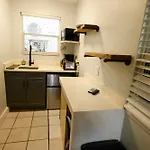 Keese\'S Cottages By The Ocean