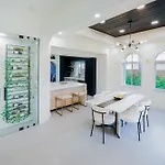 Casa Olympus Fort Lauderdale - Walk To The Beach!