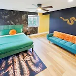 Casa Olympus Fort Lauderdale - Walk To The Beach!