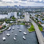 Banyan St. Studio Off Las Olas- Steps To The Beach