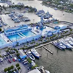Banyan St. Studio Off Las Olas- Steps To The Beach