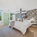 Groups Welcome! Private Boutique Hotel Rental - Sleeps 18