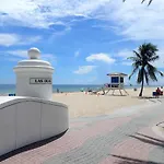 Beach Estate Las Olas Beach Best Location