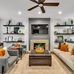 Special Pricing, Las Olas Retreat, Heated Pool, Golf And Family-Ready