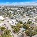 Tropical House 3 Bedrooms With Pool Oakland Park