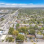 Tropical House 3 Bedrooms With Pool Oakland Park