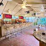 Ramada Oakland Park Inn