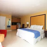 Tropic Cay Beach Hotel