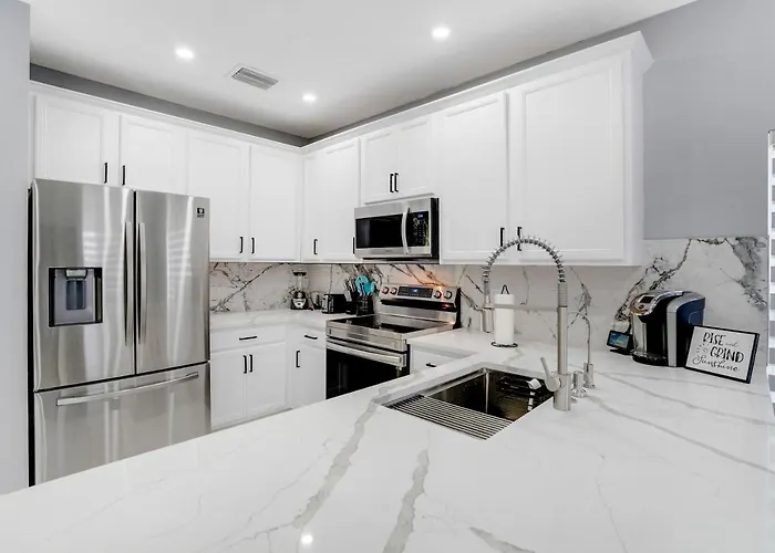 Bleau\'Tiful Home