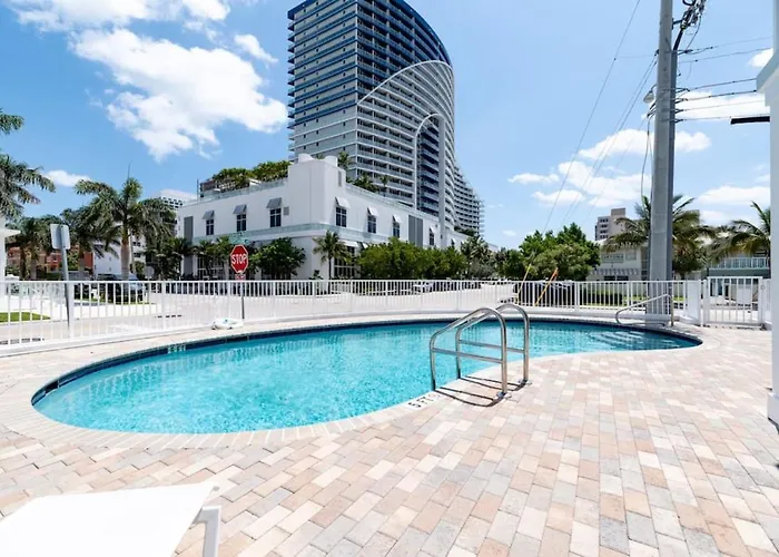Bayshore Breeze Free Parking 1