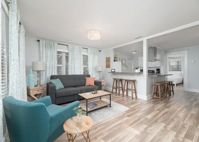 The Flats At Riverside Park 2