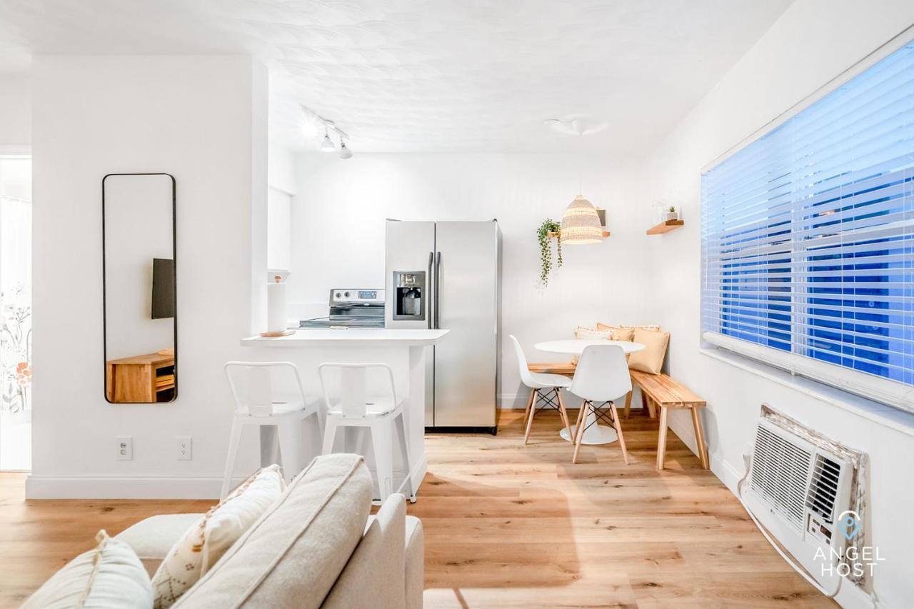 Lovely At By Angel Host Apartment