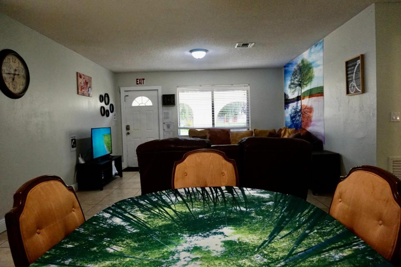 Ukiyo Hostel- Fort Lauderdale Escape * Fort Lauderdale