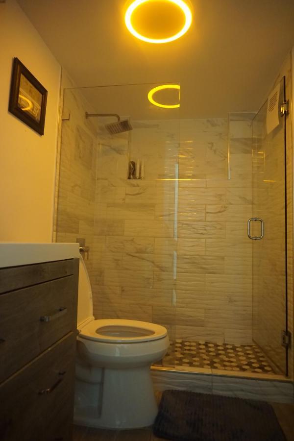 Ukiyo Hostel- Fort Lauderdale Escape