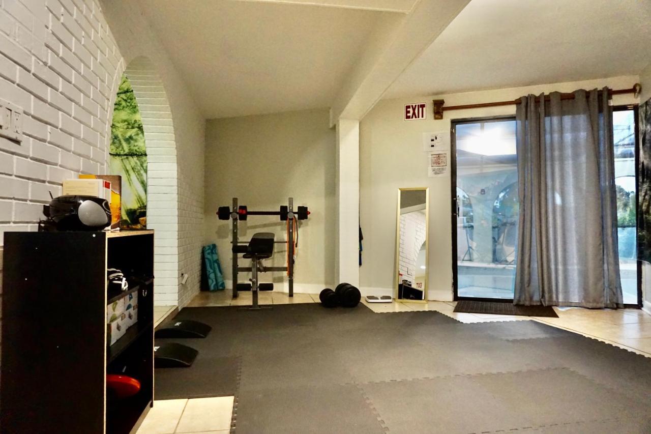 Ukiyo Hostel- Fort Lauderdale Escape Hostel