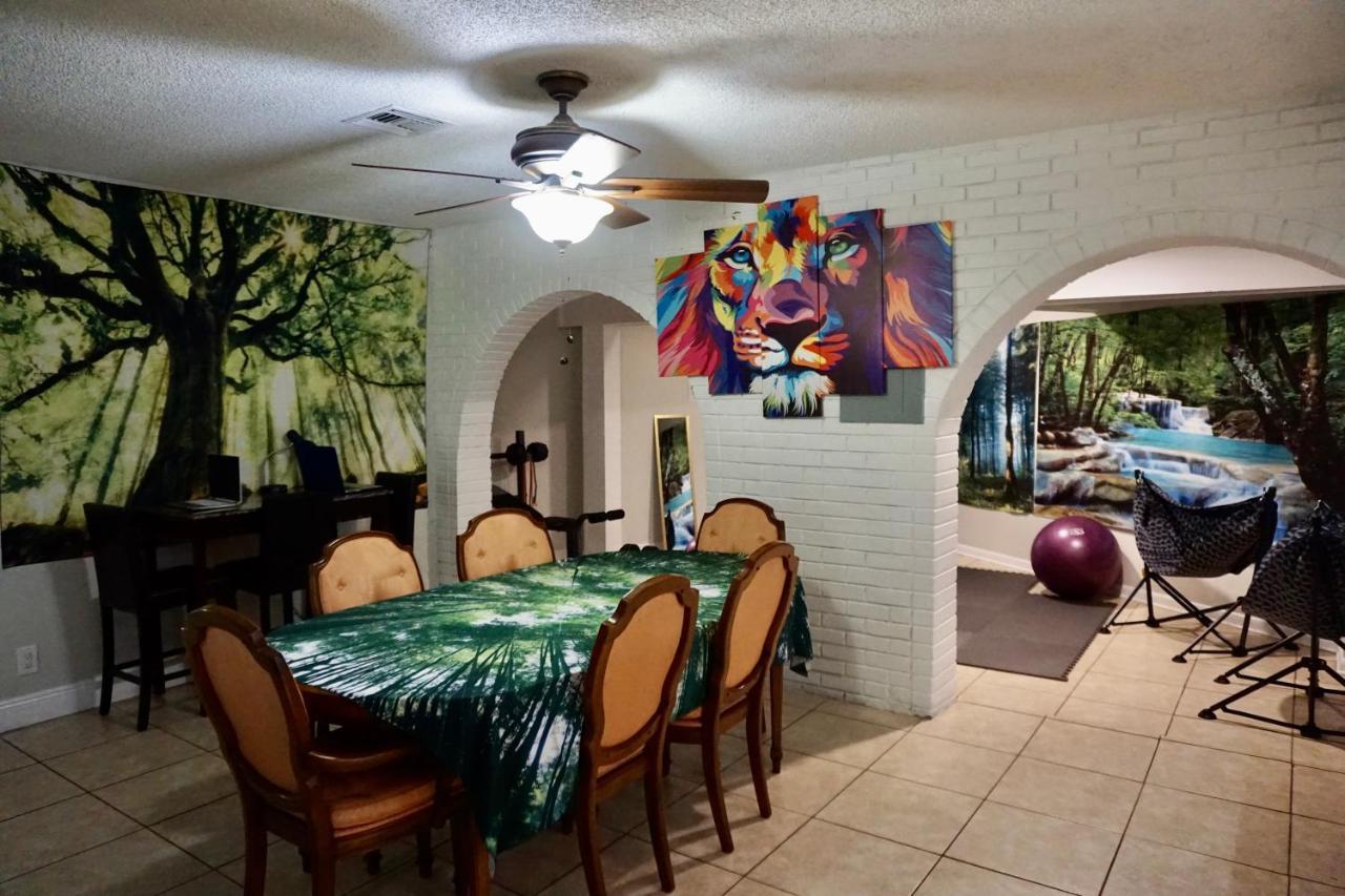 Ukiyo Hostel- Fort Lauderdale Escape Hostel *