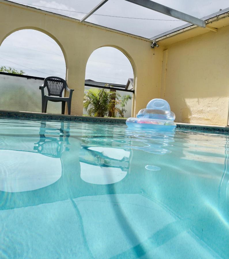 Ukiyo Hostel- Fort Lauderdale Escape Hostel