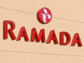 Ramada Oakland Park Hotel 2*
