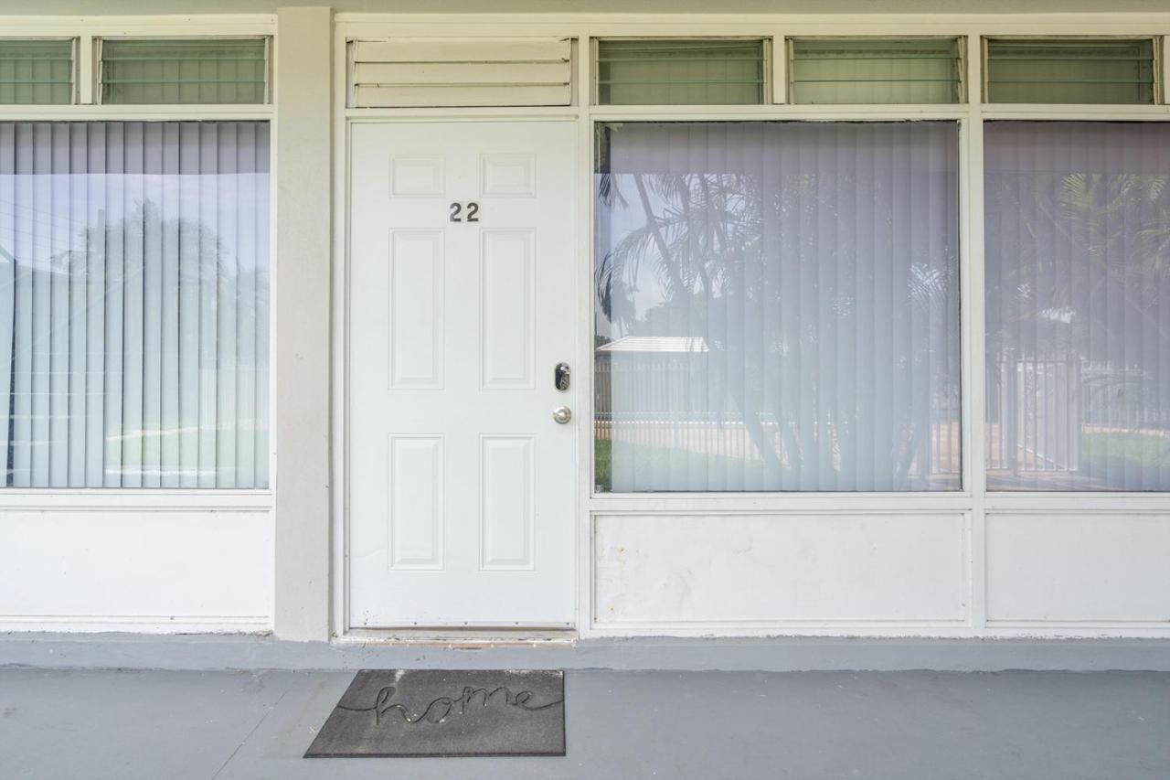 Stylish Apts In Oakland Park Near Ft Lauderdale Apartment