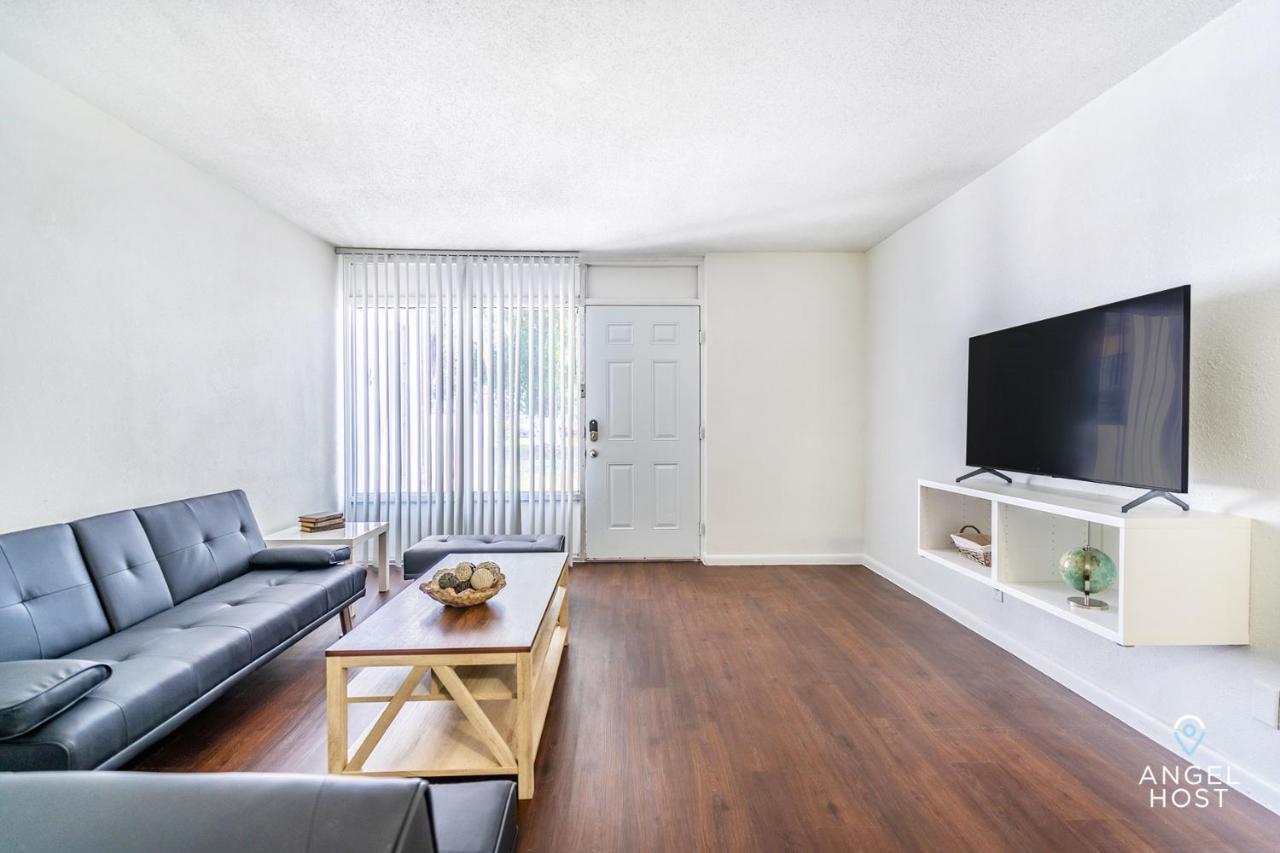 Stylish Apts In Oakland Park Near Ft Lauderdale Apartment