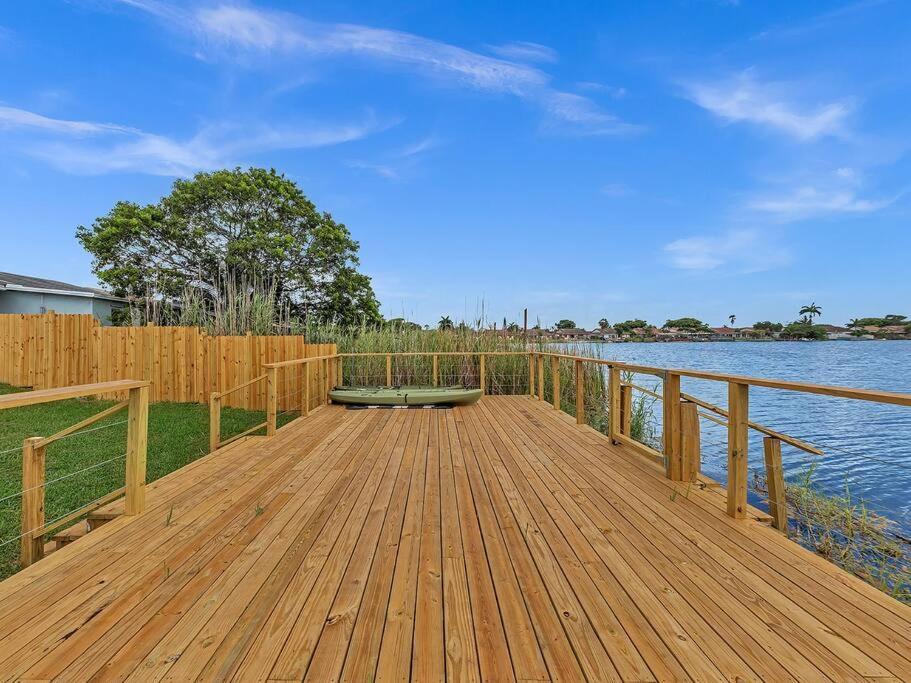 Holiday home Supervilla - Lakefront - Sunsets, Kayaks, Grill