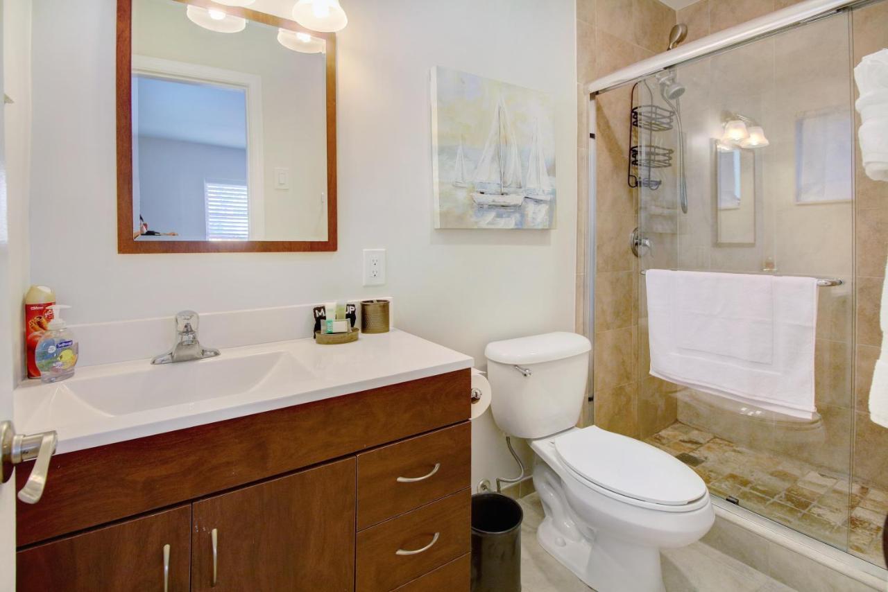 The Waterman's Retreat Unit N * Fort Lauderdale