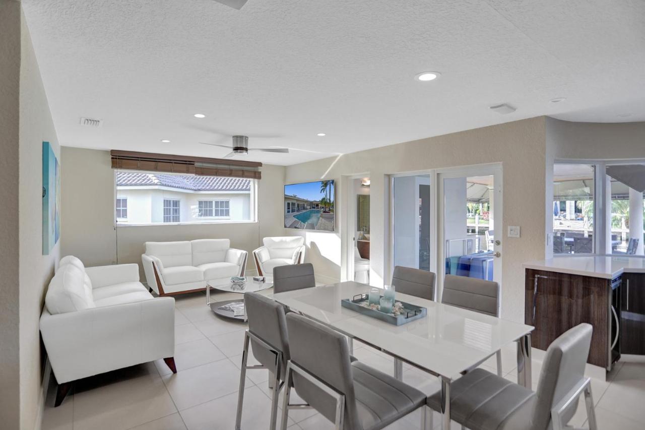 Villa Palms By The Sea *