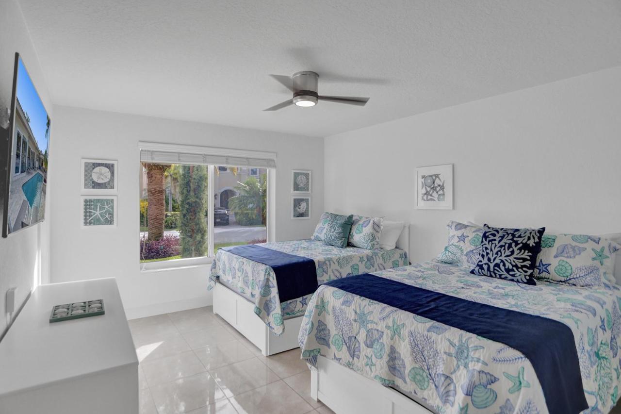 Villa Palms By The Sea